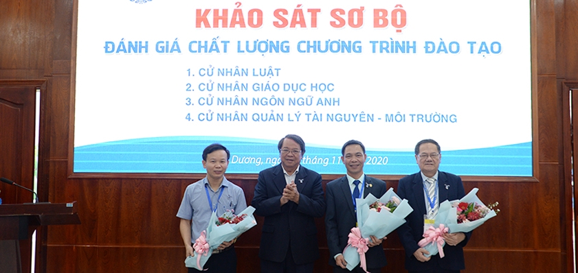 Khảo sát sơ bộ phục vụ đánh giá ngoài 04 CTĐT bậc đại học